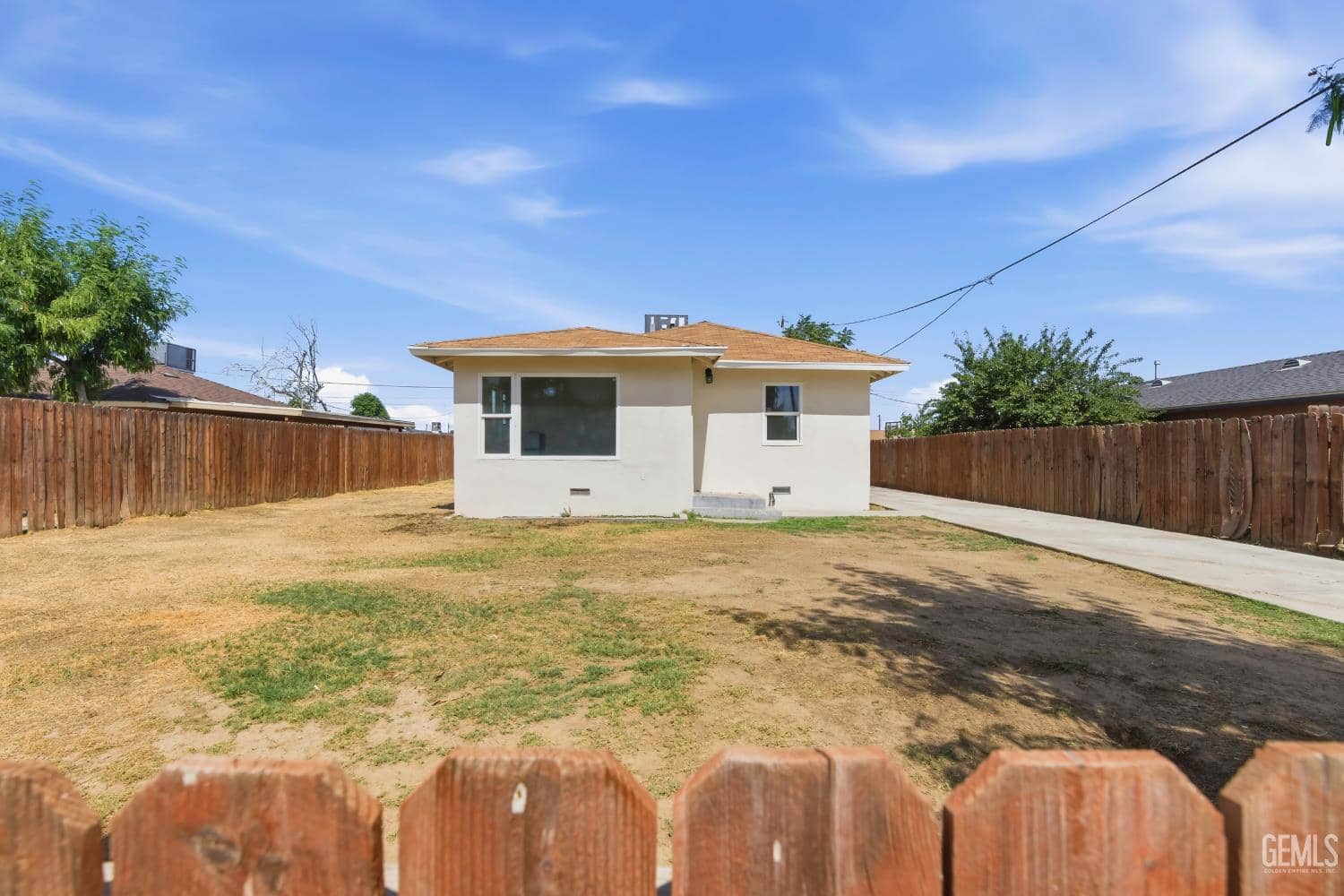 1021 S Brown Street — photo 2