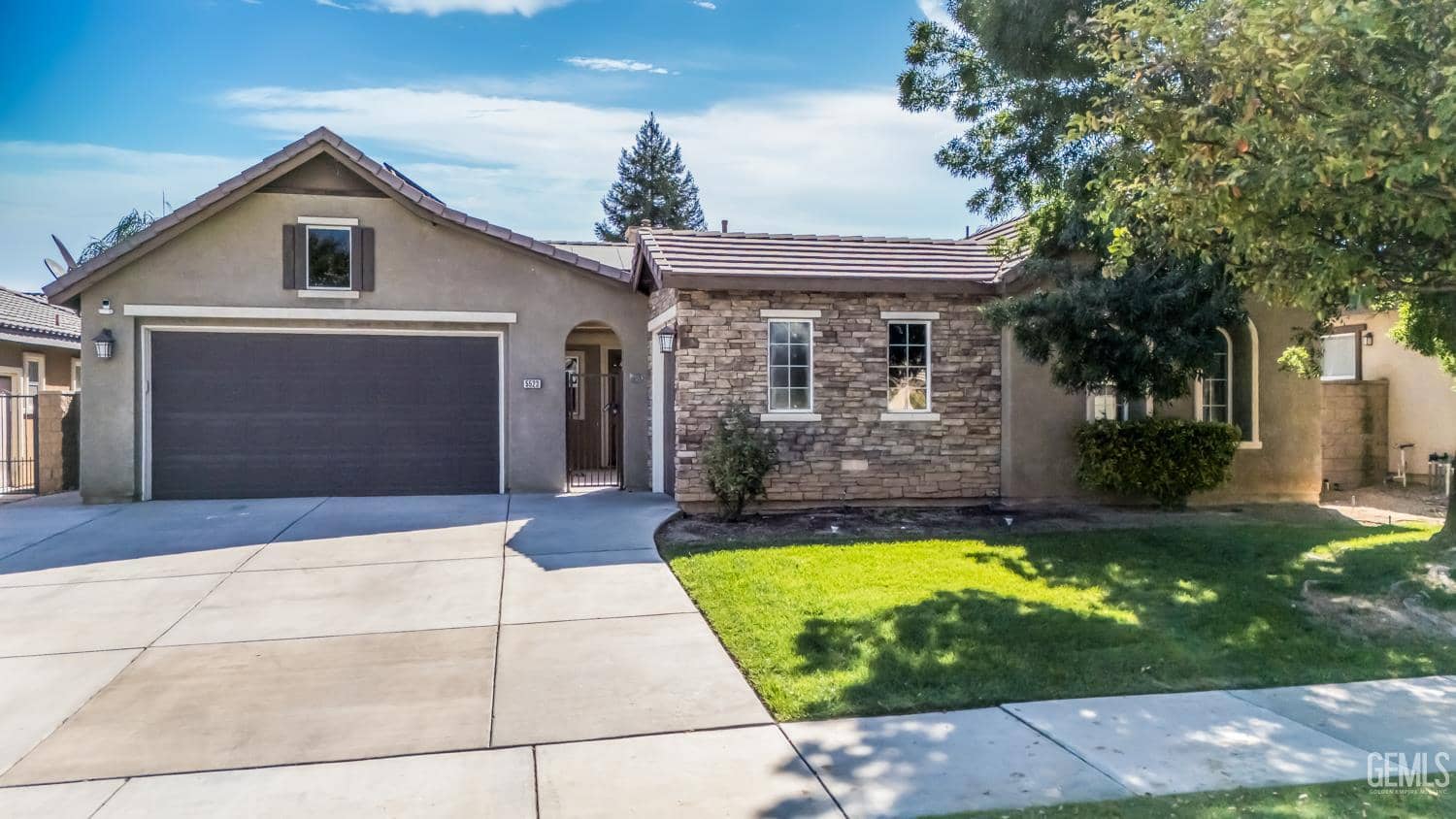 5523 Segovia Way