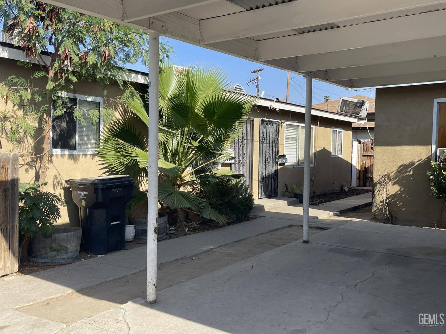 2512 Nelson Street — photo 2