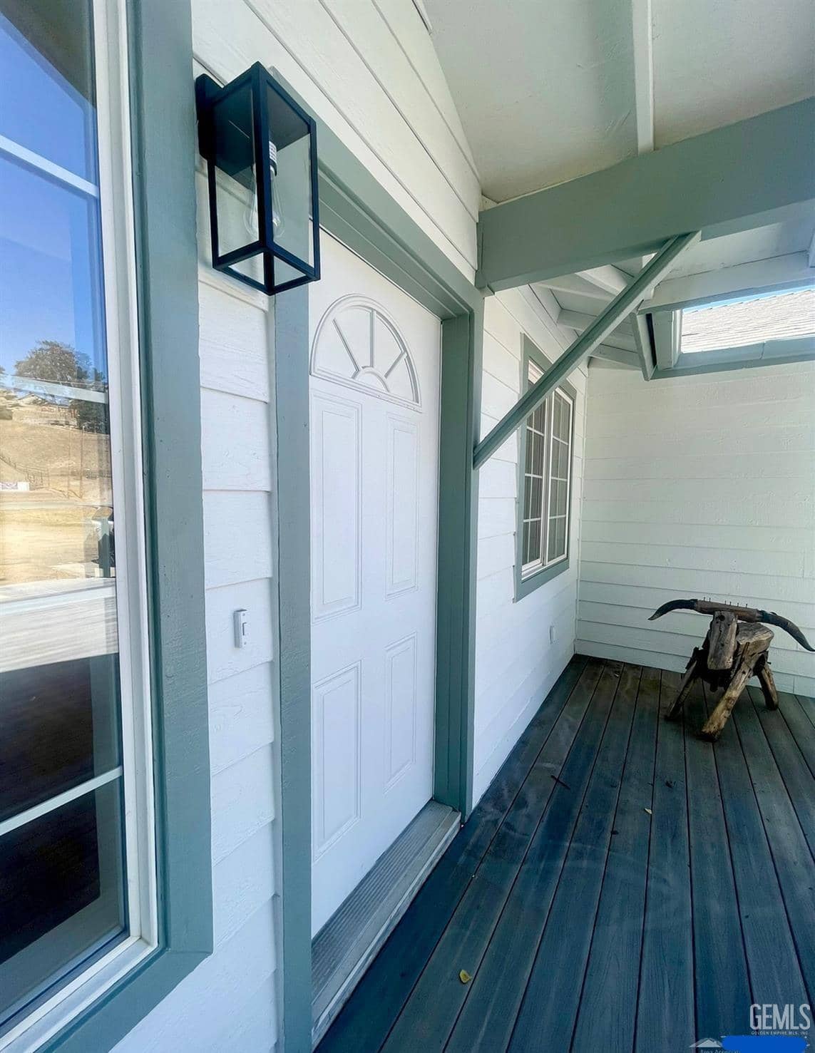 23441 Lakeview Drive — photo 2