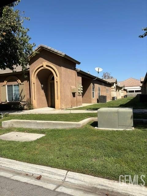 8508 White Rock — photo 2