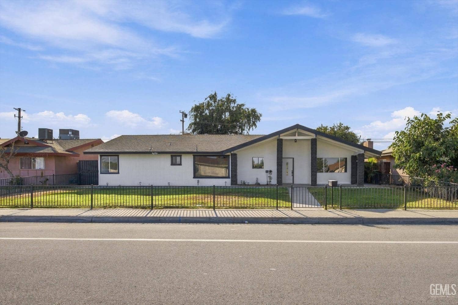 4413 Monitor Street — photo 3