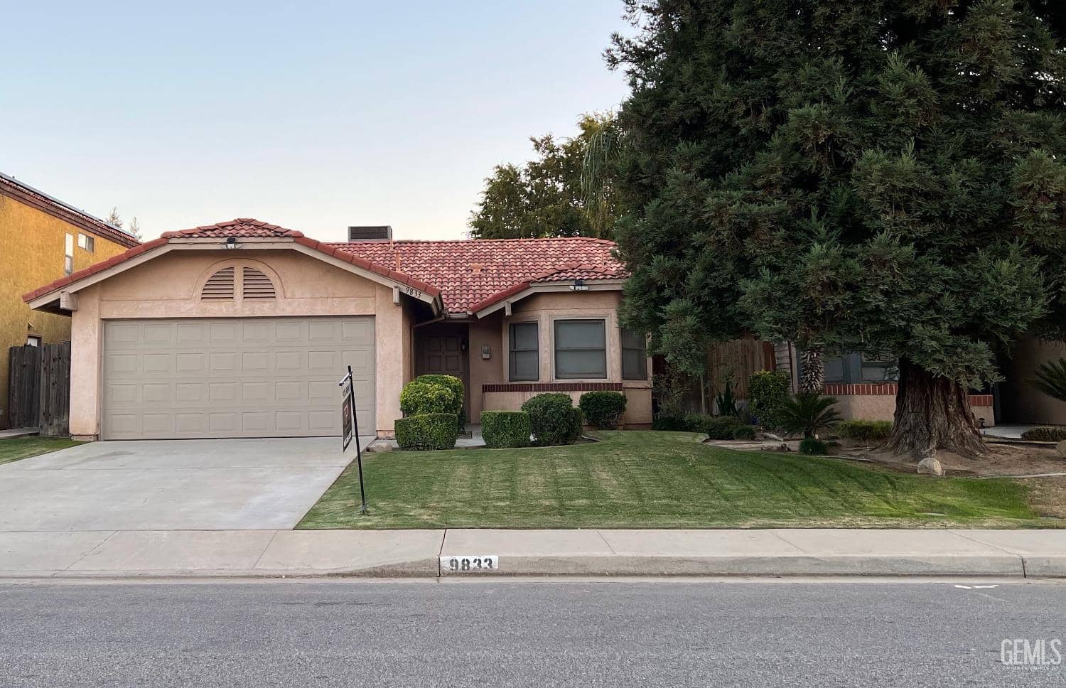 9833 Cimarron Trails Drive — photo 1