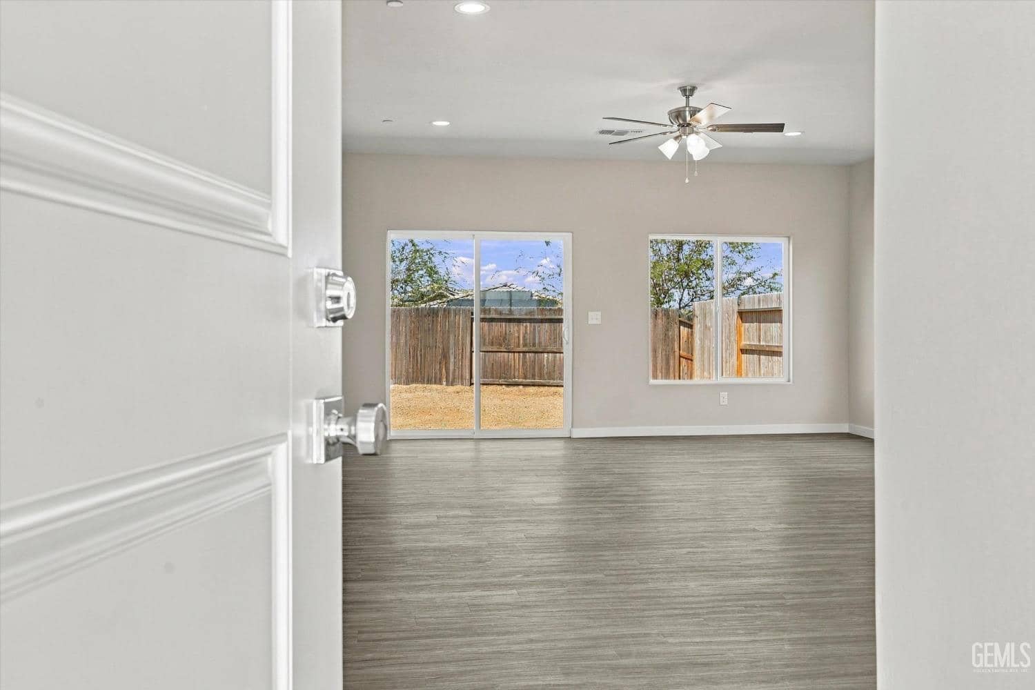 9110 Brown Leaf Avenue — photo 3