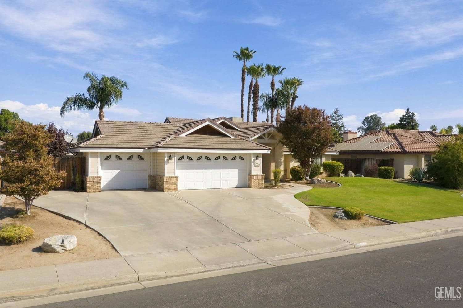14608 Orchard Crest Avenue — photo 3