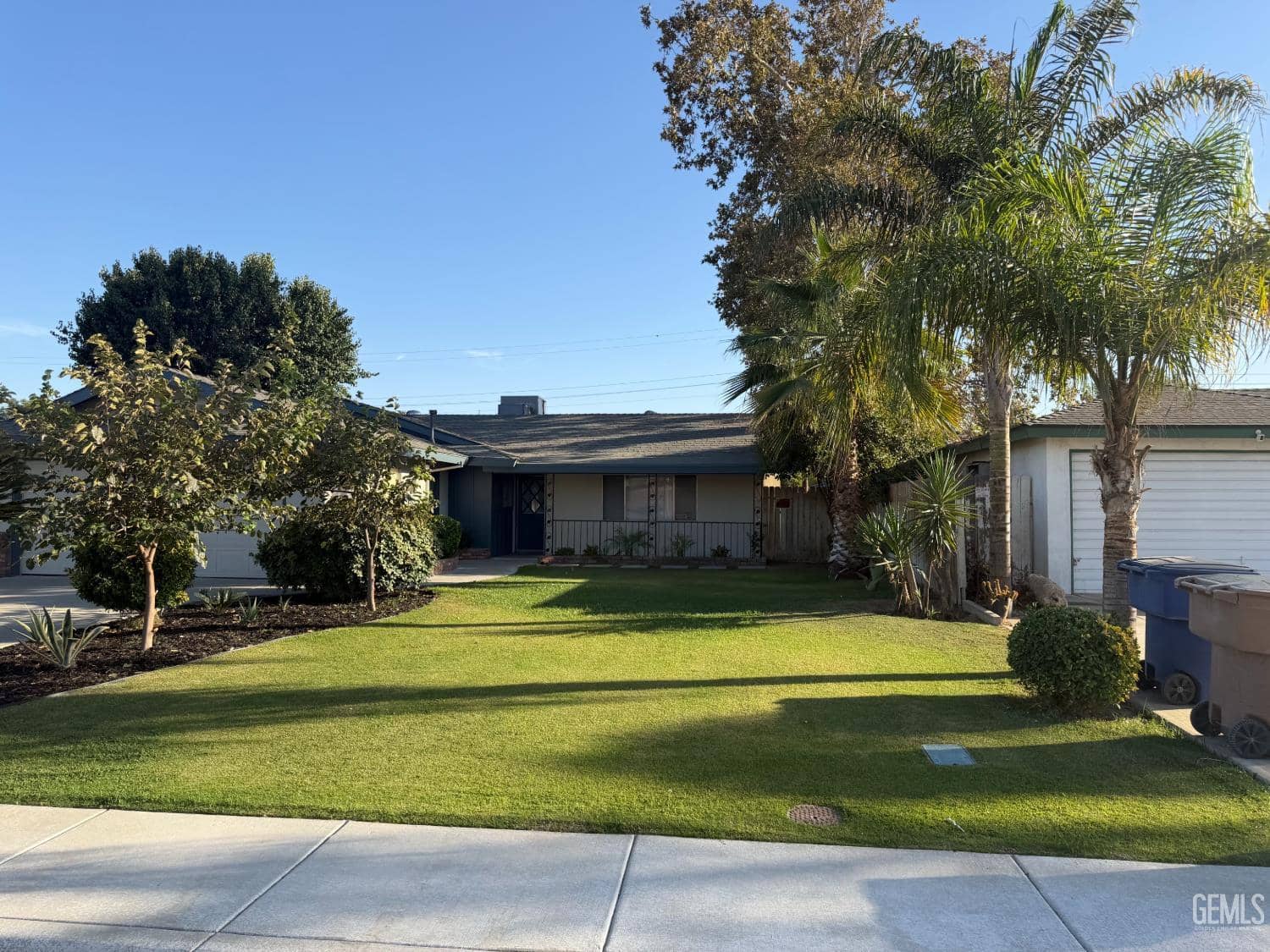 4309 Starling Drive