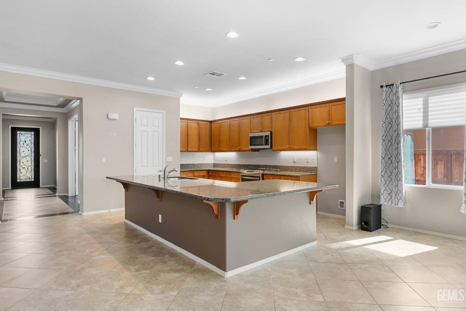 10007 Stockholm Place — photo 2