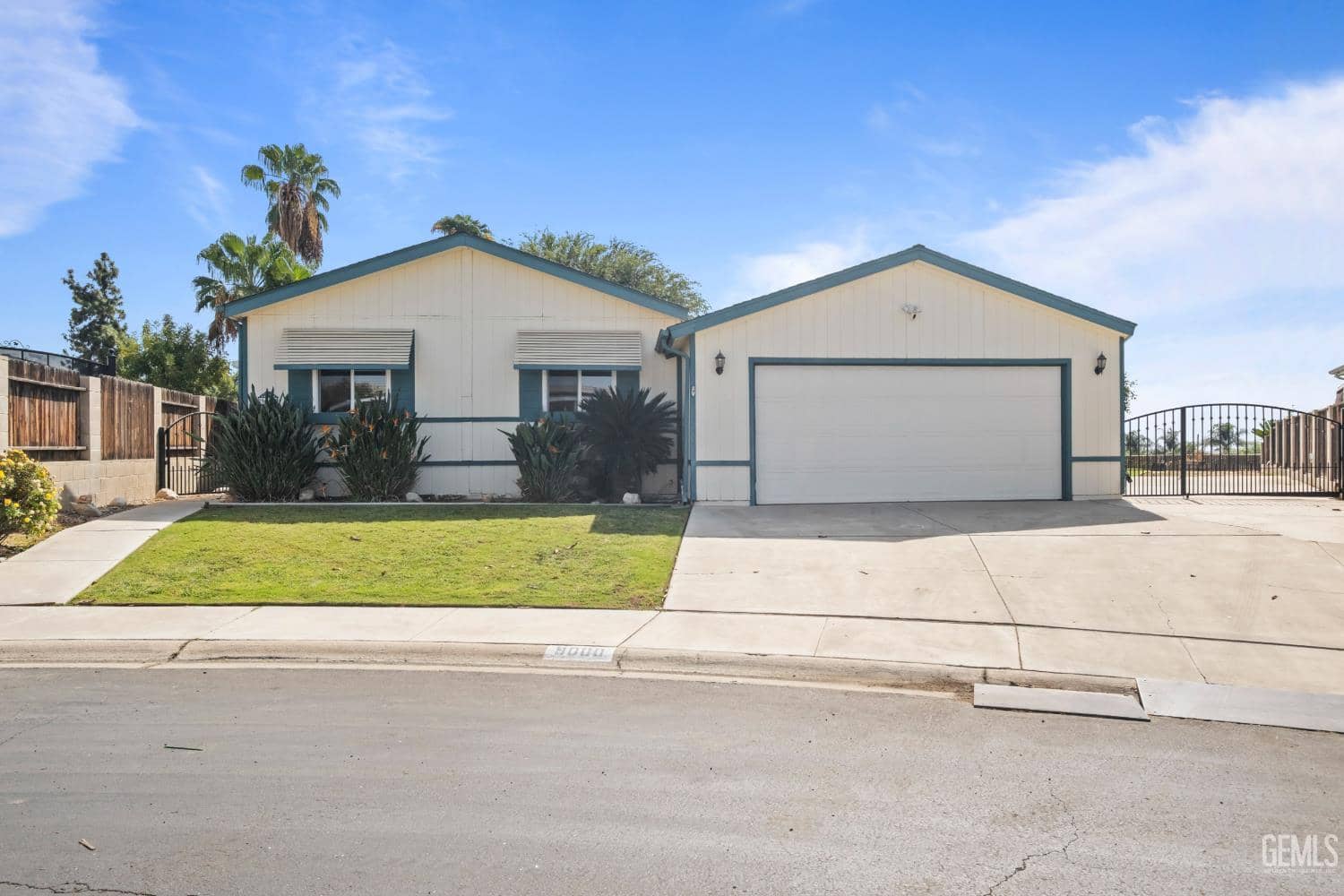9000 Eastwind Circle — photo 3