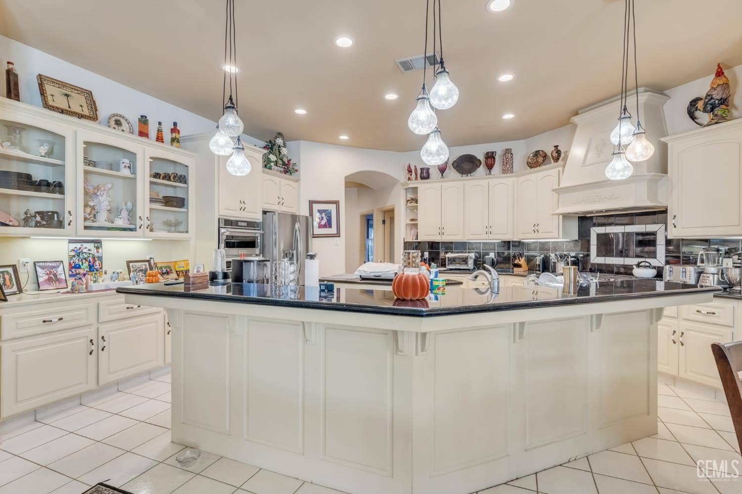 11315 Queensbury Drive — photo 5