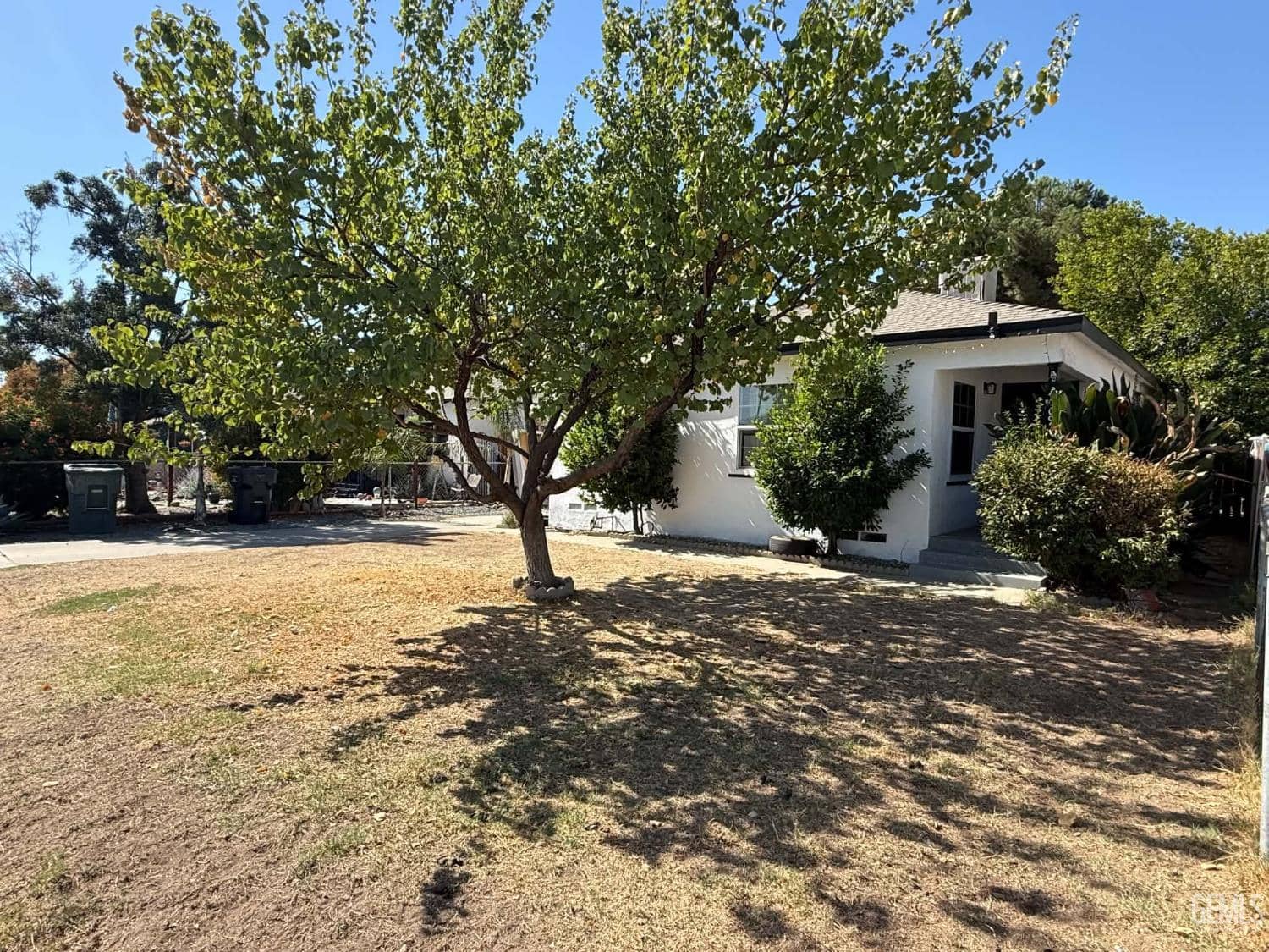 2609 Charleston Drive — photo 2