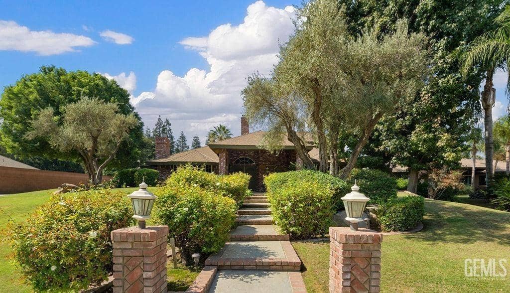 1913 Morning Rose Drive — photo 2
