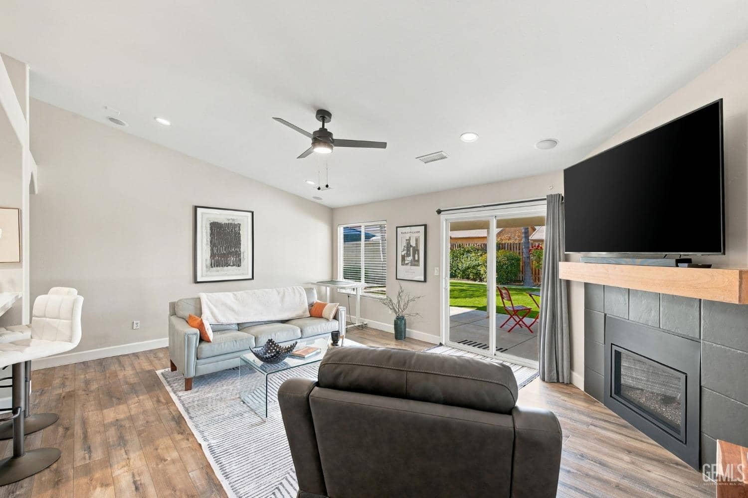 1005 Oshkosh Court — photo 4