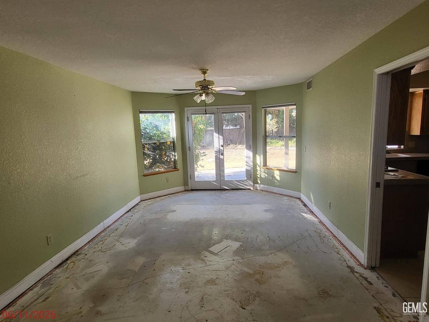 13801 Laverton Avenue — photo 3