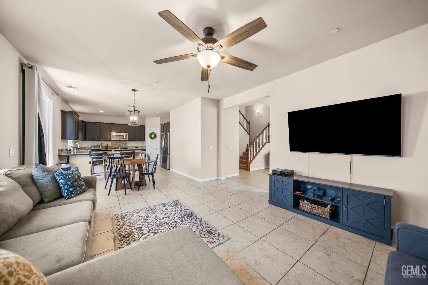 811 White Alder Drive — photo 6