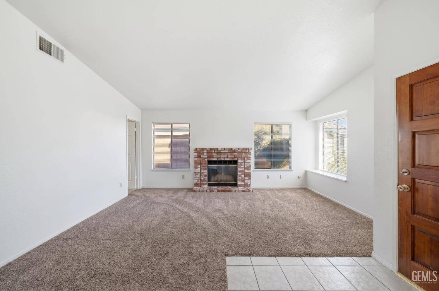 613 S Olive Street — photo 2