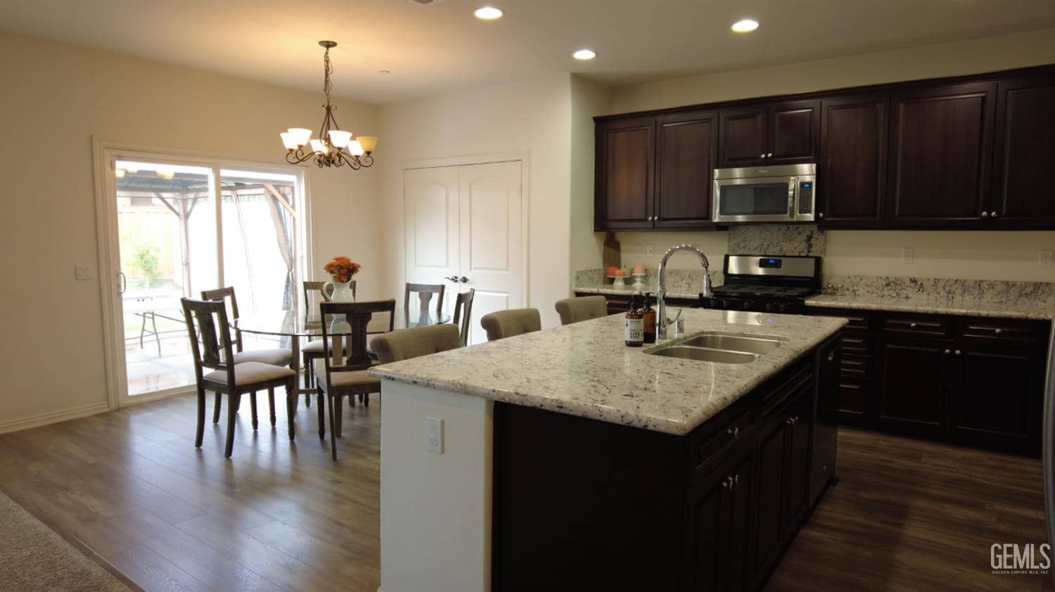 5910 Amber Ridge Drive — photo 5