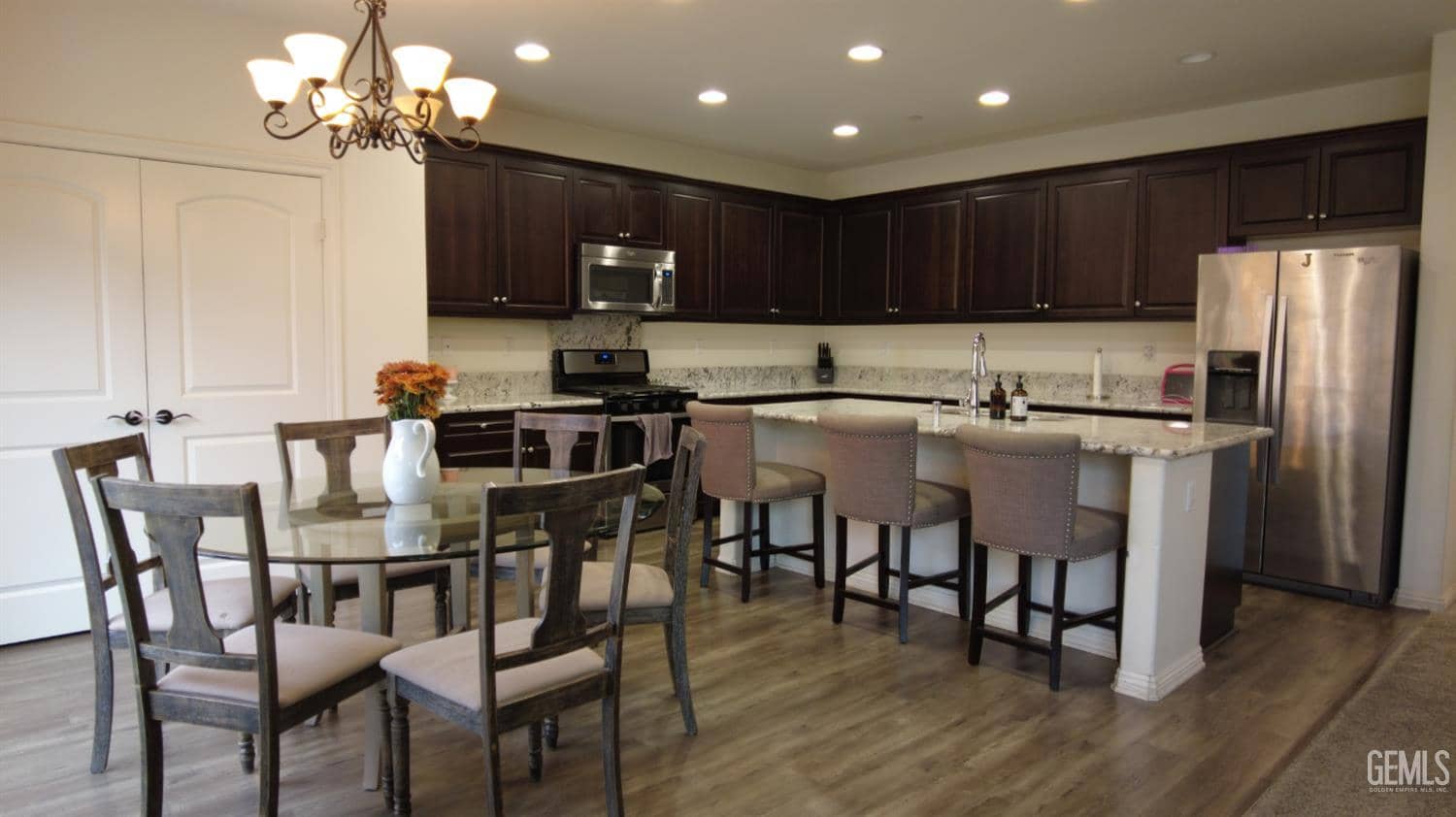 5910 Amber Ridge Drive — photo 6