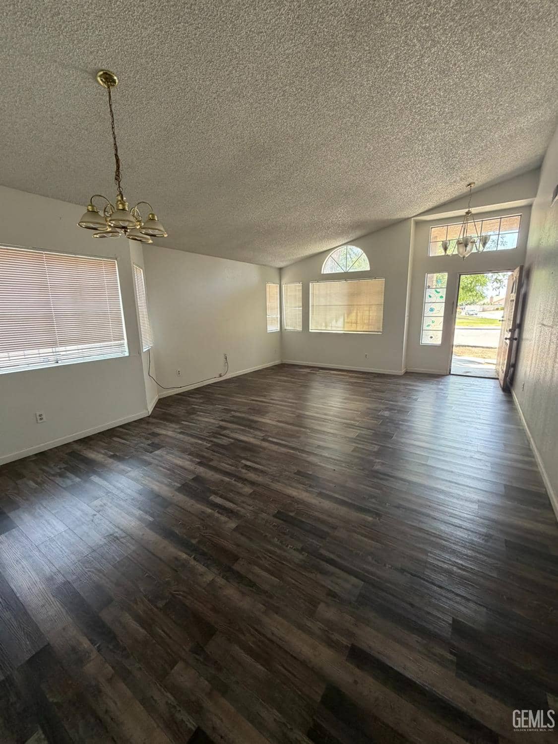 1716 Saint Helens Avenue — photo 6