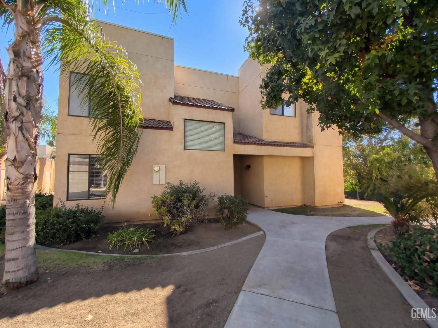 14500 Las Palmas Drive