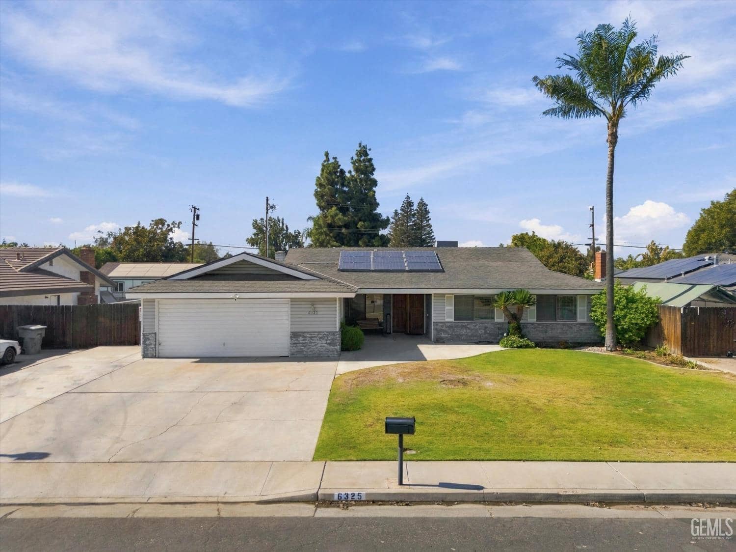 6325 Crestmore Street — photo 2