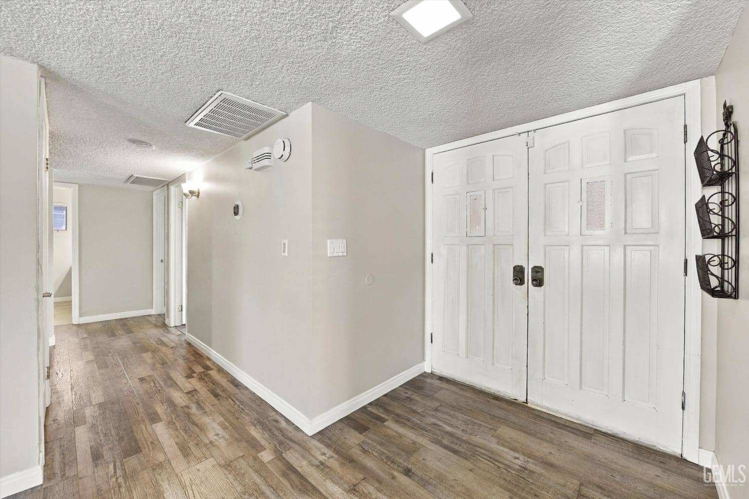 6325 Crestmore Street — photo 6