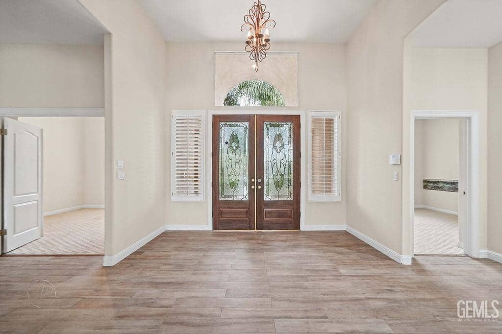 15915 Legacy Court — photo 6