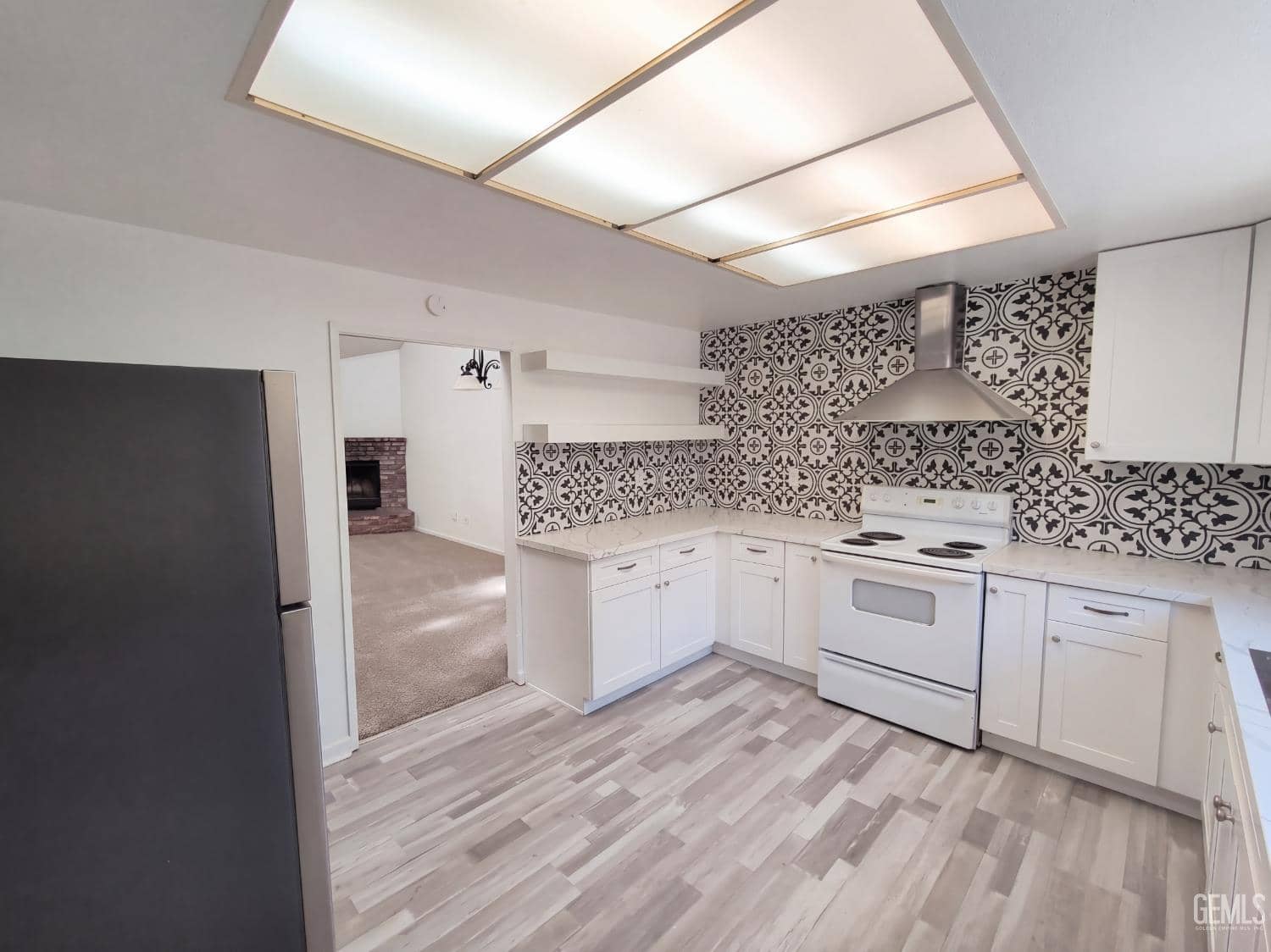 5501 Midsummer Drive — photo 6
