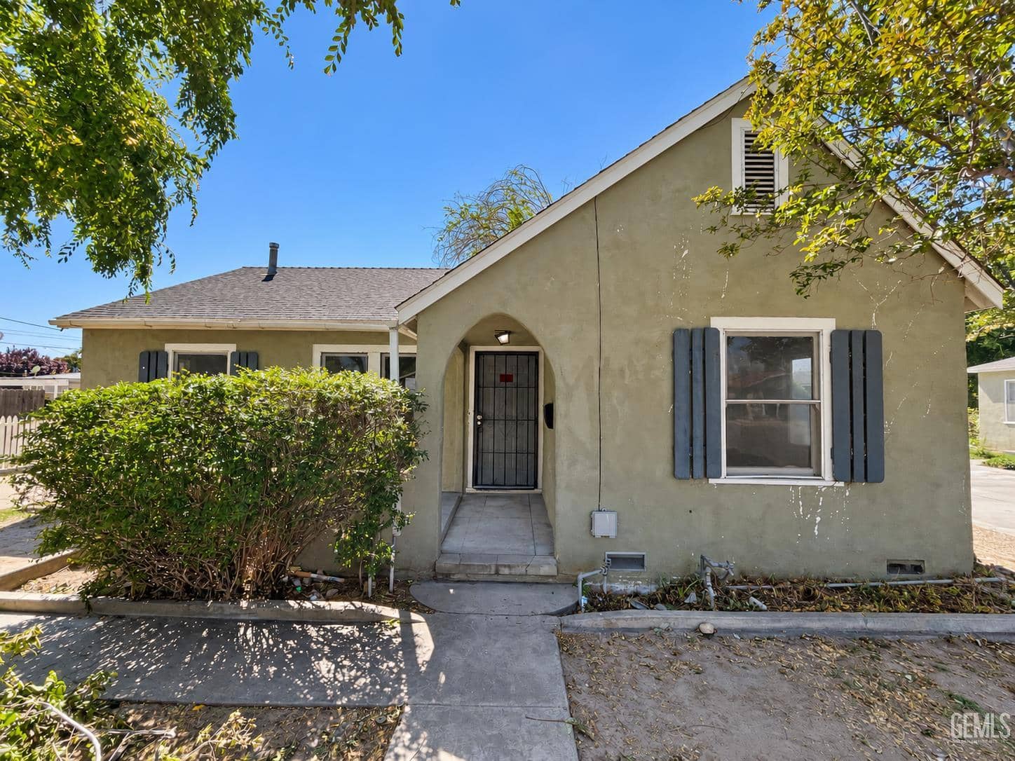 319 Holtby Road