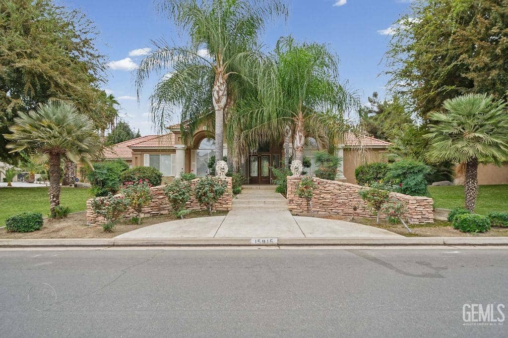 15915 Legacy Court — photo 3