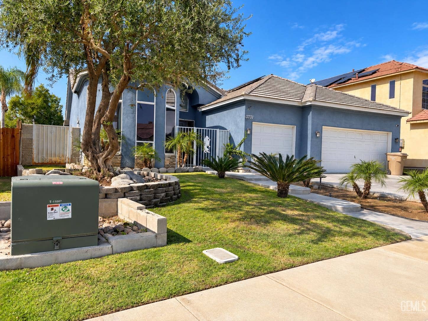 3731 Park Mountain Drive — photo 2