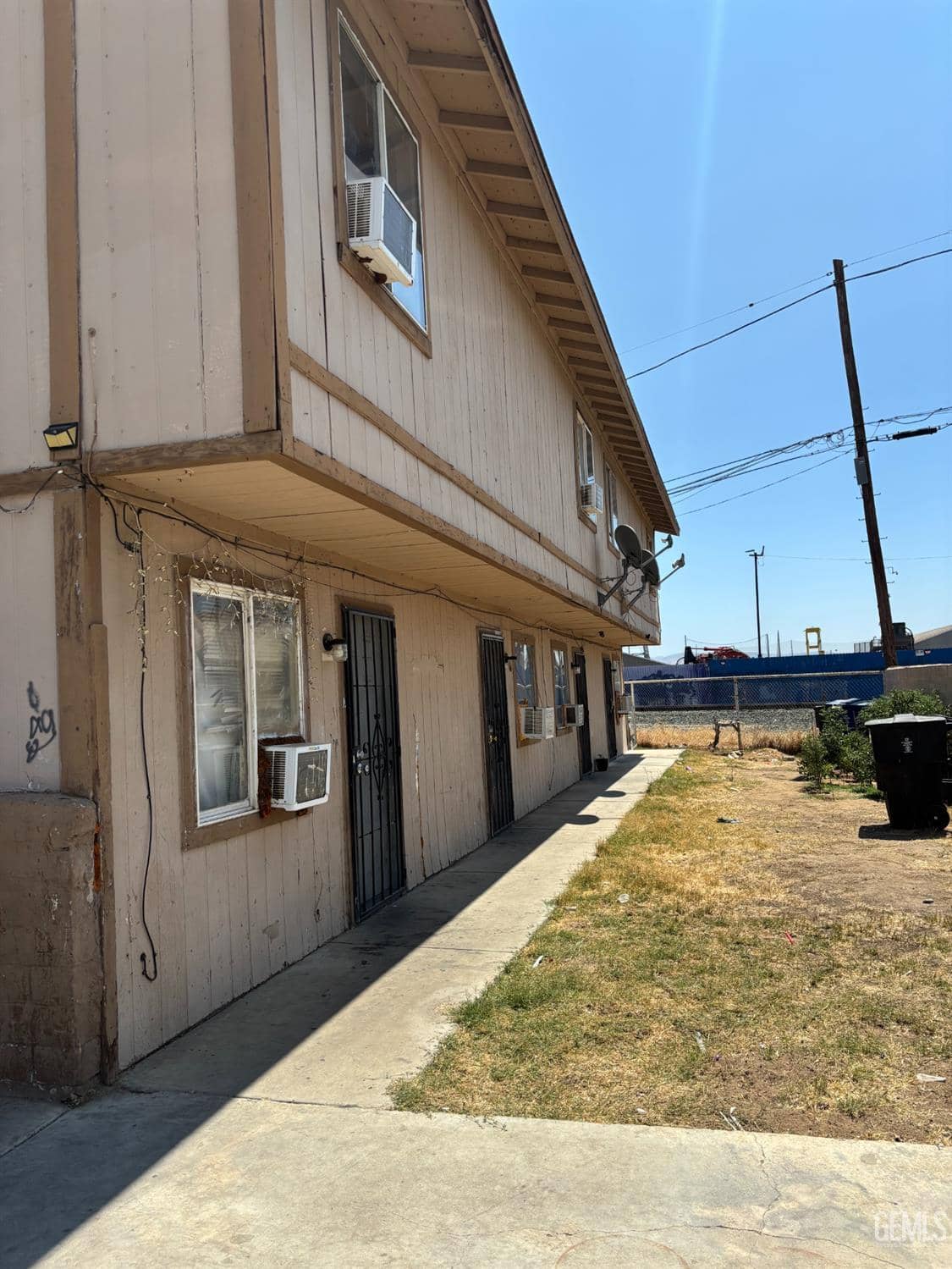 137 Dr Martin L King Jr Boulevard — photo 3