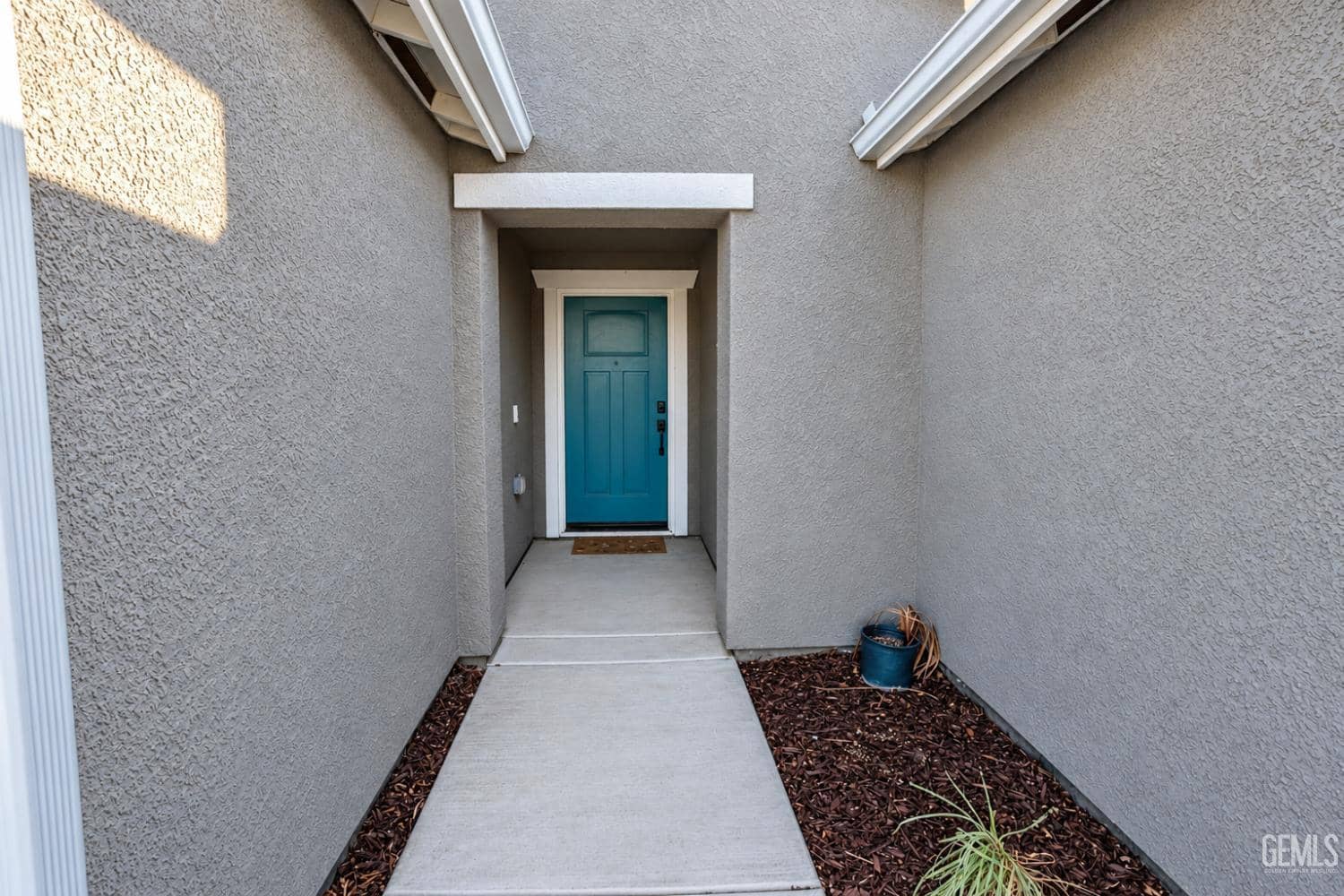 8611 Lacuna Coil Avenue — photo 4