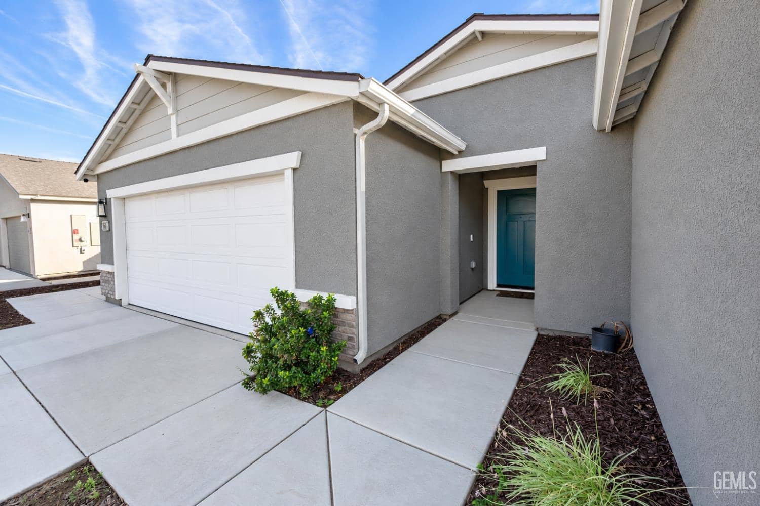 8611 Lacuna Coil Avenue — photo 2