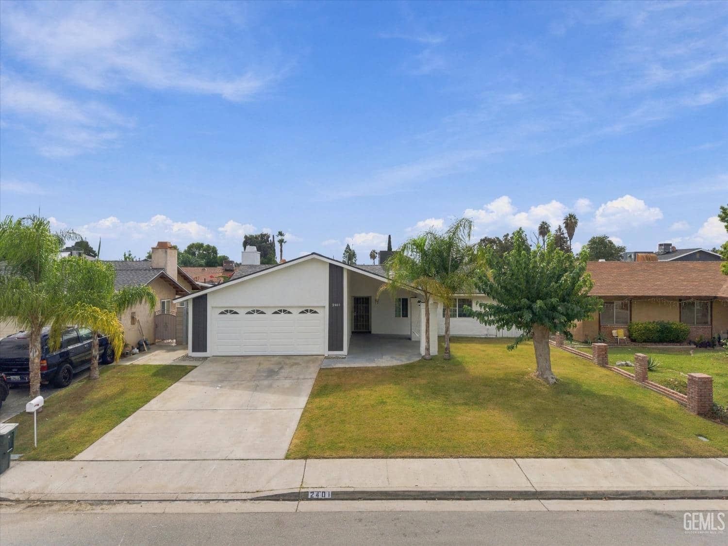 2401 Mandeline Court — photo 4