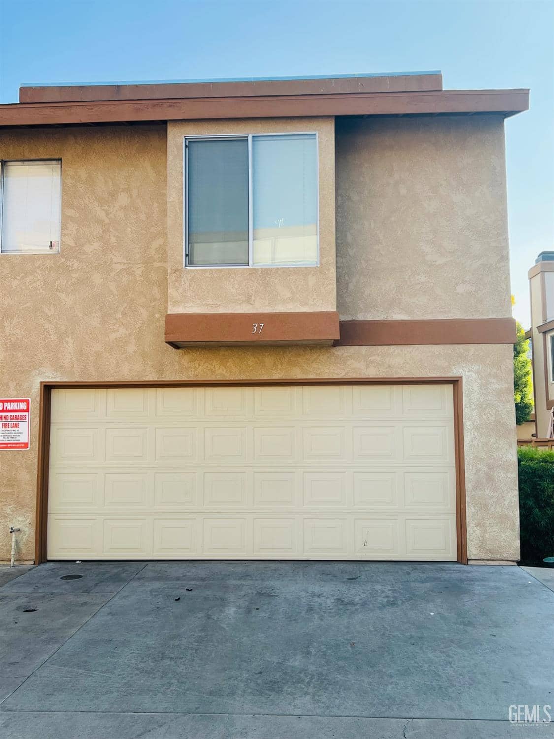 2600 Chandler Court — photo 2