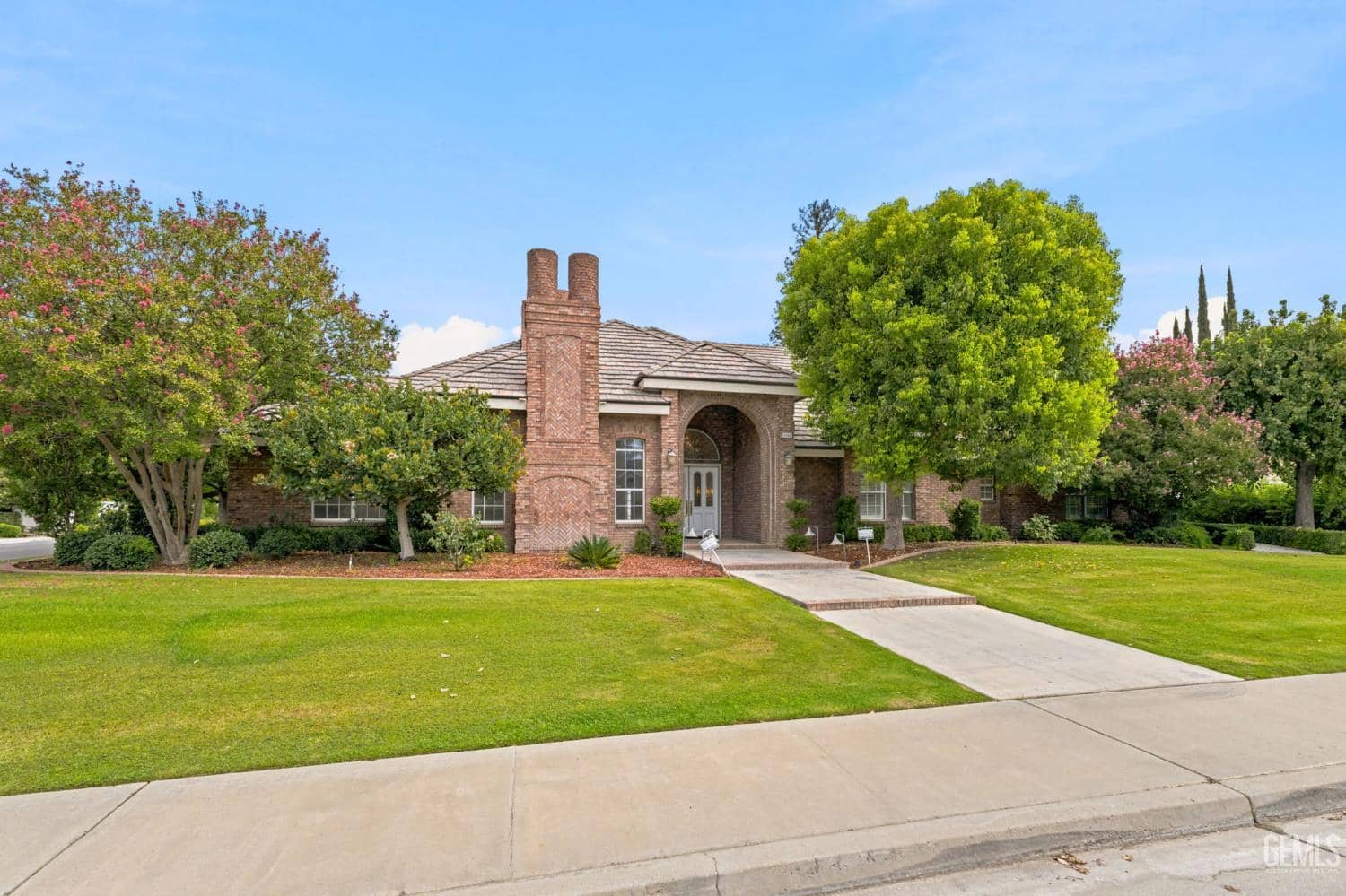 9008 Serrant Court — photo 4