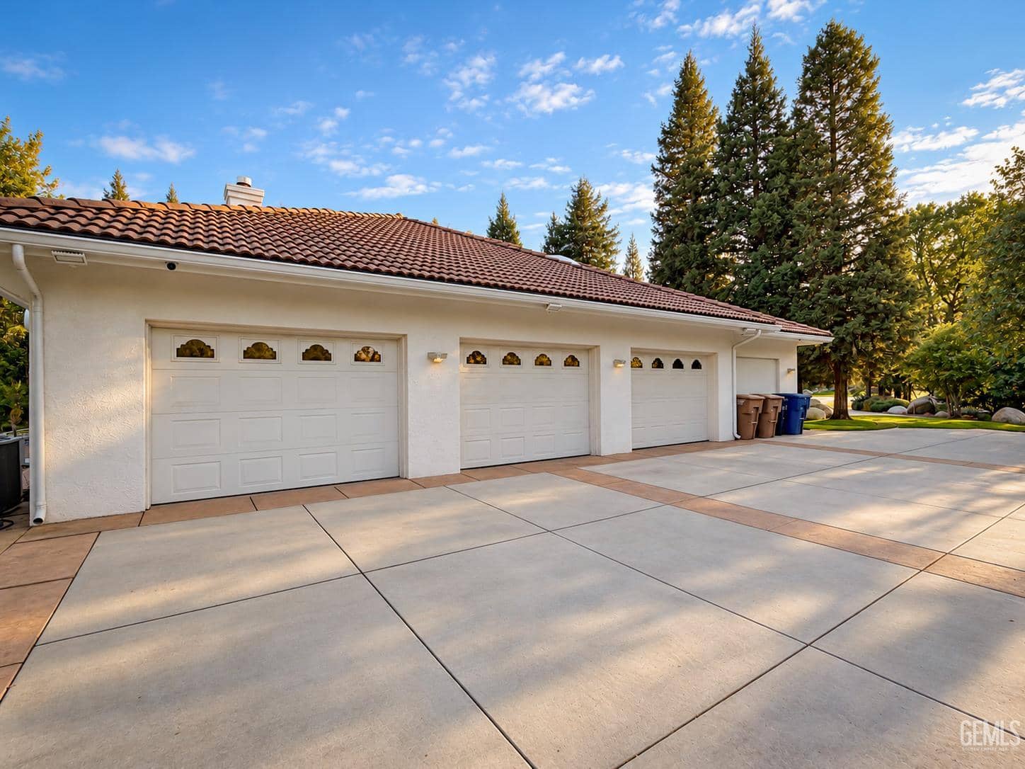 15017 Yokuts Lane — photo 4